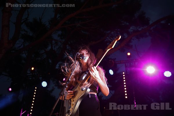 MAMALARKY - 2023-07-07 - SIX-FOURS-LES-PLAGE  - Scene La Pinede  - Livvy Bennett